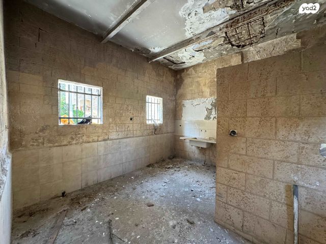 בניין מגורים, יהודה הלוי, העיר התחתית, ואדי סאליב, חיפה