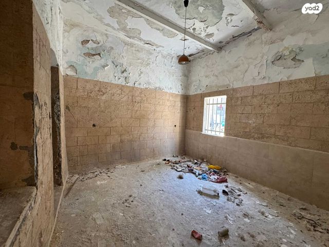 בניין מגורים, יהודה הלוי, העיר התחתית, ואדי סאליב, חיפה