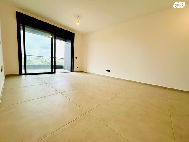 דירה, בנימין וולפוביץ' 11, מרכז דרום, רעננה