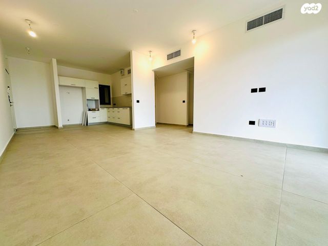 דירה, בנימין וולפוביץ' 11, מרכז דרום, רעננה