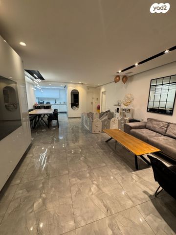 דירה, ענבים 2, רובע ט"ז, אשדוד