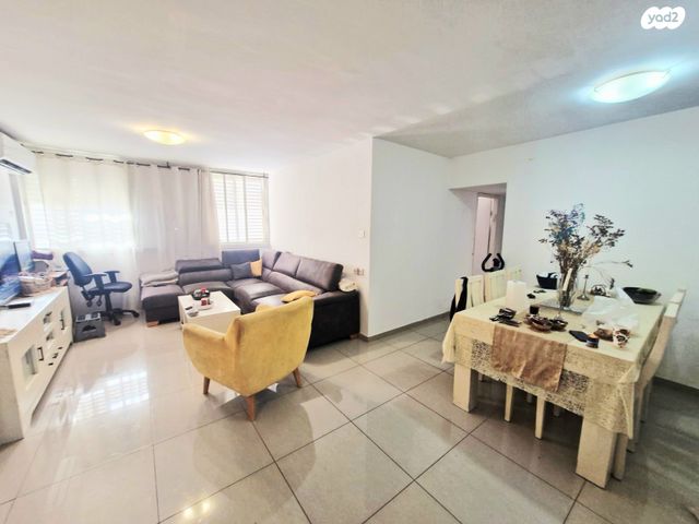 דירה, דרך הטייסים 72, נווה חן, תל אביב יפו