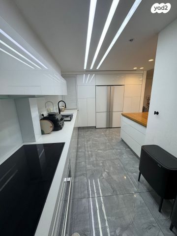 דירה, ענבים 2, רובע ט"ז, אשדוד