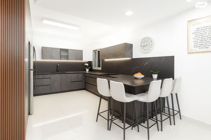 דירה, חתני פרס ישראל, באר יעקב