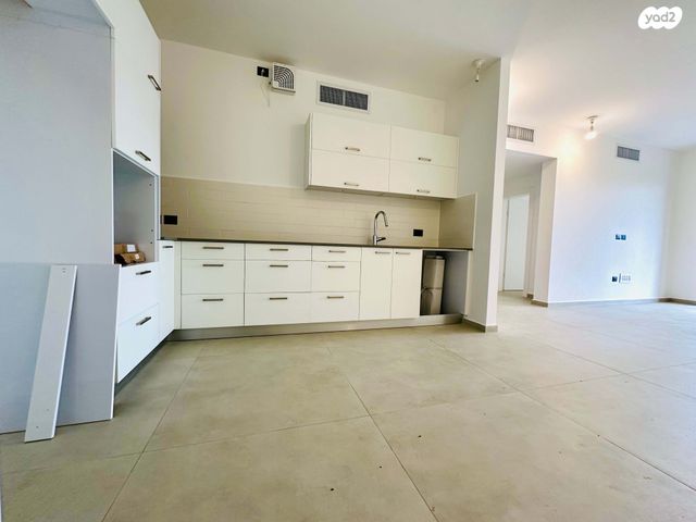 דירה, בנימין וולפוביץ' 11, מרכז דרום, רעננה