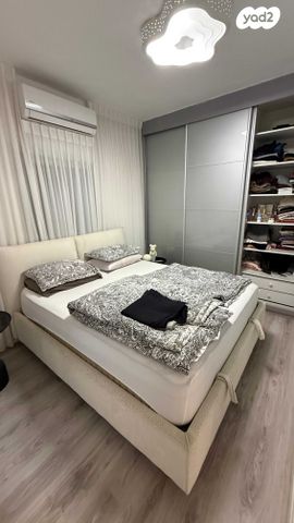 גג/ פנטהאוז, עגנון 12, דרום מערב ותיק, בת ים