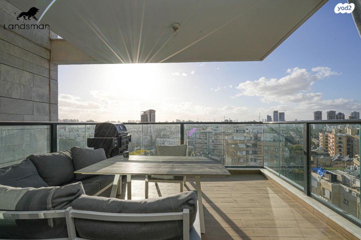 דירה, רוטשילד 57, פתח תקווה