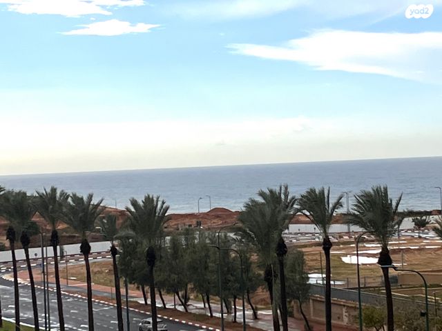 דירה, הבריגדה היהודית 56, גלי הים, נתניה