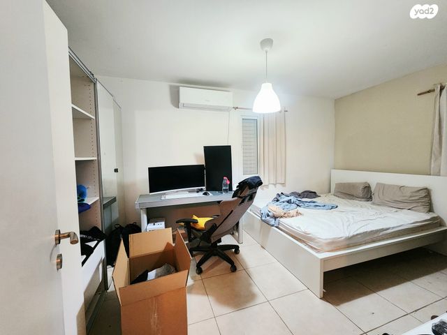 דירה, מעפילי אגוז 72, נווה חן, תל אביב יפו