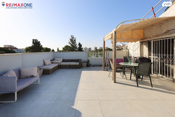 גג/ פנטהאוז, כפר סבא