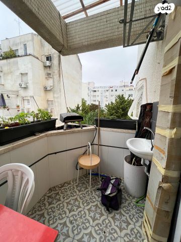 דירה, כפר סבא