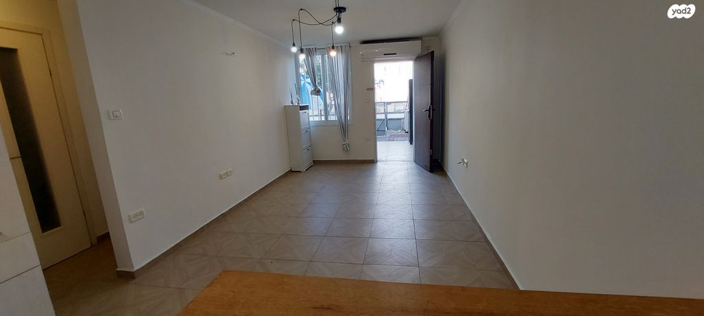 דירת גן, אילת, חולון