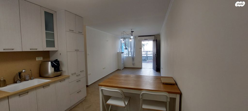 דירת גן, אילת, חולון