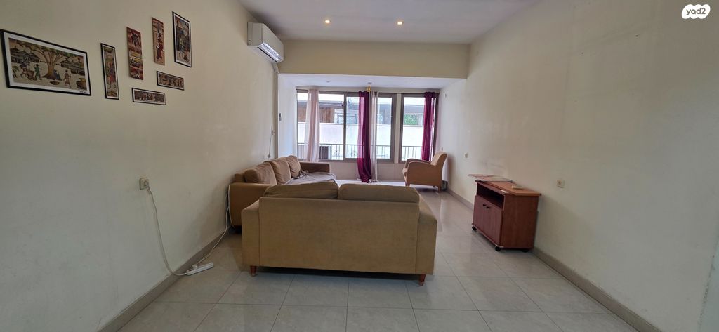 דירה, קריניצי 79, שכונת בן גוריון, מרכז העיר ג', רמת גן