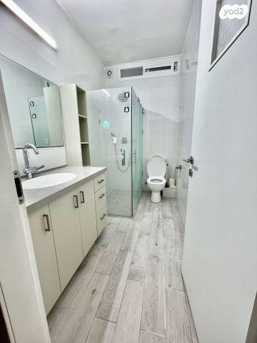 דירה, חטיבת גבעתי, קרית ויצמן, רעננה