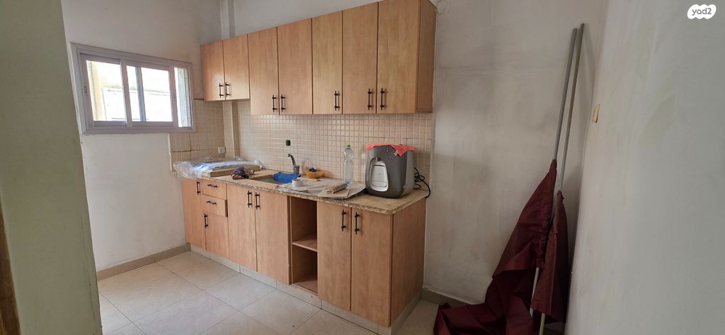 דירה, קריניצי 79, שכונת בן גוריון, מרכז העיר ג', רמת גן