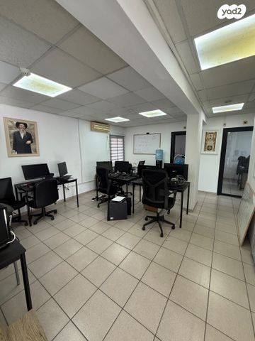 משרדים, ראובן ברקת, צפון מזרח מרכז העיר, נתניה