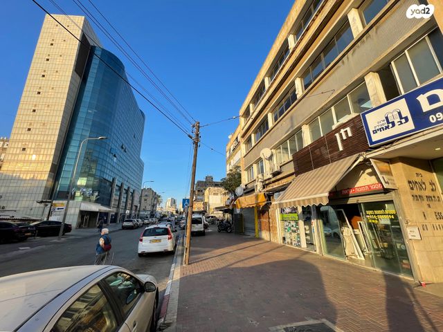 משרדים, ראובן ברקת, צפון מזרח מרכז העיר, נתניה