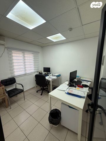 משרדים, ראובן ברקת, צפון מזרח מרכז העיר, נתניה