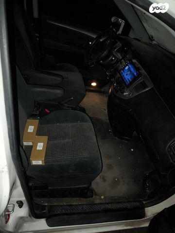 מודעת רכב מאזדה MPV