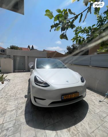 מודעת רכב טסלה מודל Y