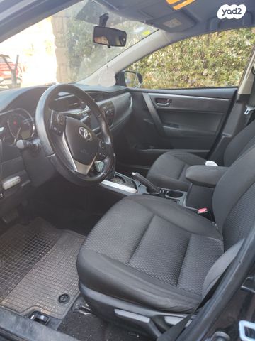 טויוטה קורולה