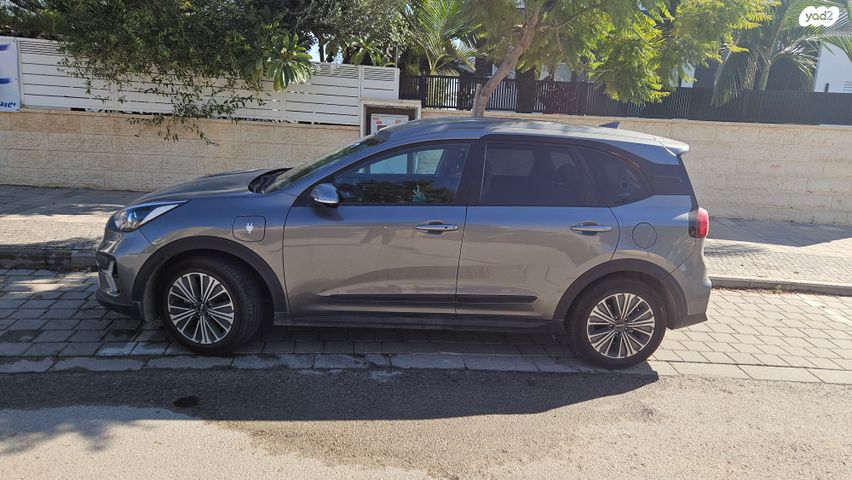 קיה נירו פלוס