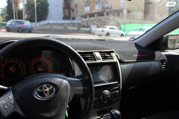 מודעת רכב טויוטה קורולה