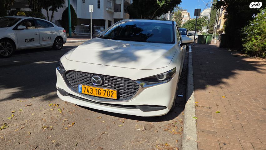 מאזדה 3