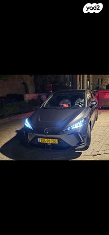 מודעת רכב אם ג'י MG4