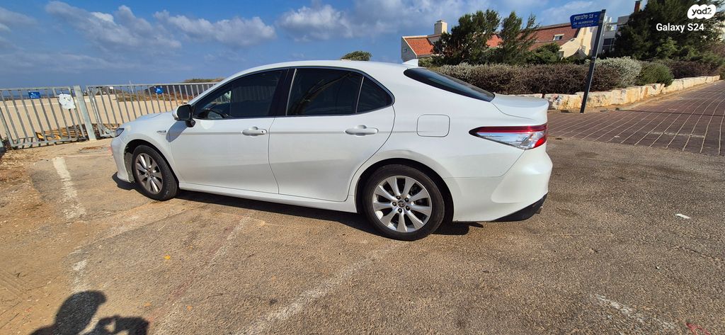 טויוטה קאמרי