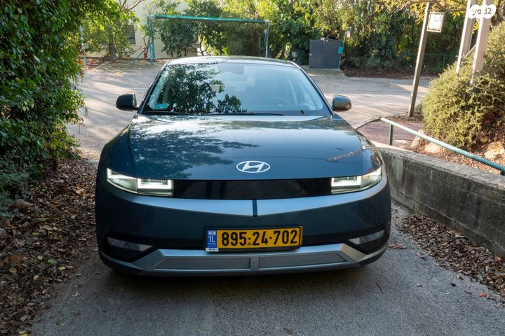 יונדאי איוניק 5