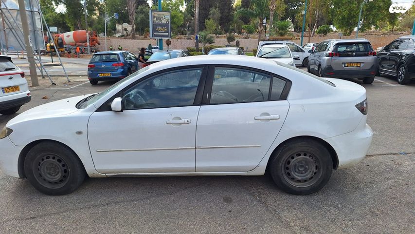 מודעת רכב מאזדה 3