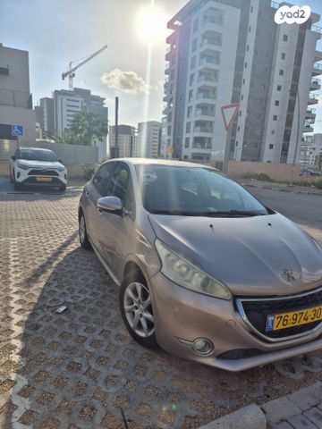 מודעת רכב פיג'ו 208