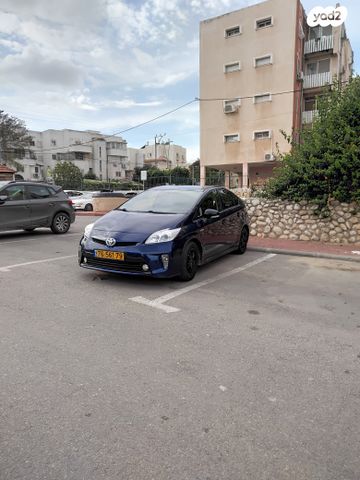 מודעת רכב טויוטה פריוס