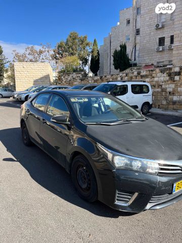 טויוטה קורולה