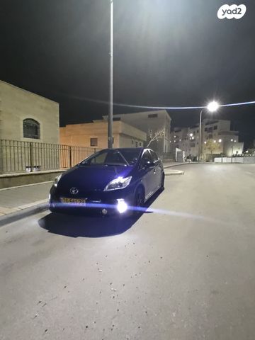 טויוטה פריוס