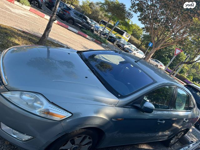 פורד מונדאו