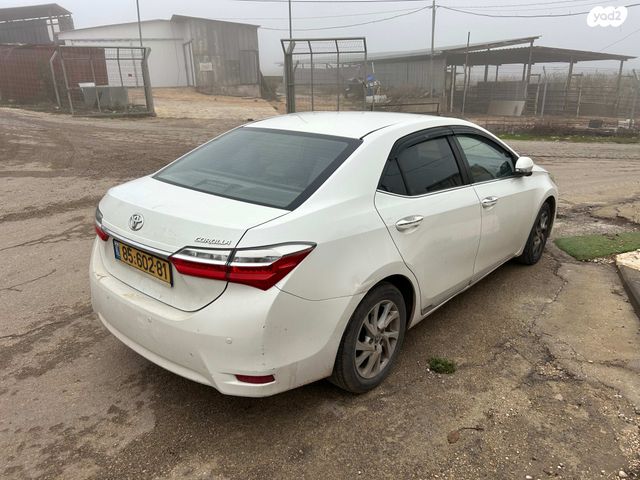 טויוטה קורולה