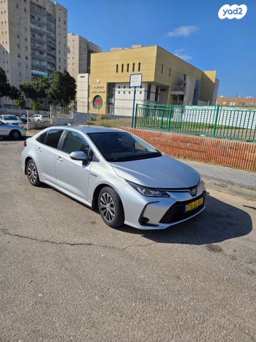 טויוטה קורולה