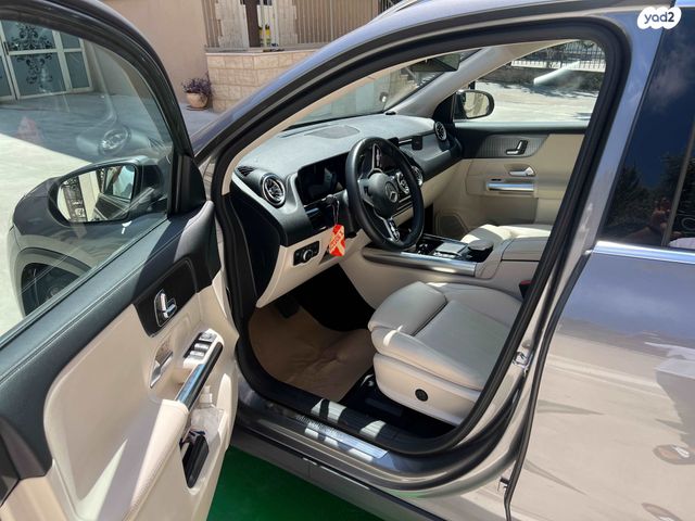 מרצדס-בנץ EQA