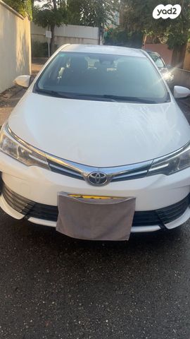 טויוטה קורולה