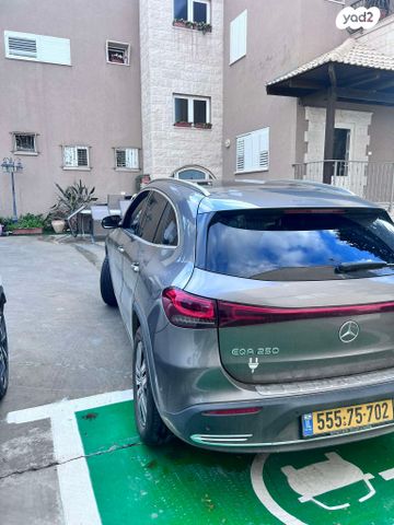 מרצדס-בנץ EQA