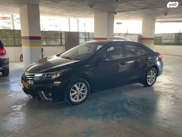 טויוטה קורולה