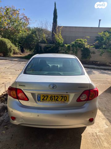 טויוטה קורולה