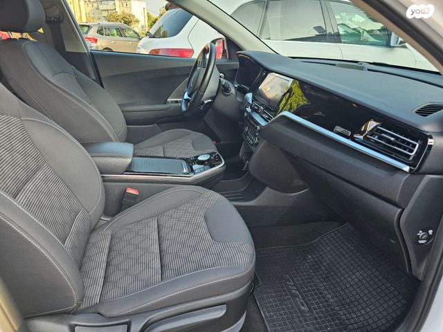 קיה נירו פלוס