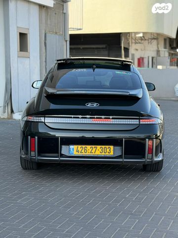 יונדאי איוניק 6