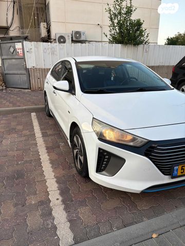 יונדאי איוניק