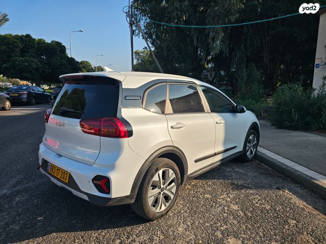 קיה נירו פלוס
