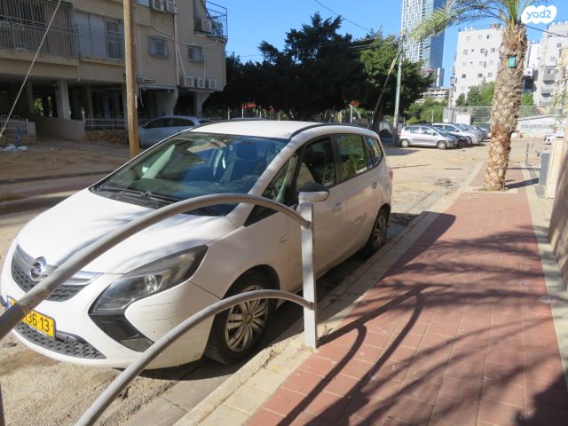 מודעת רכב אופל זאפירה